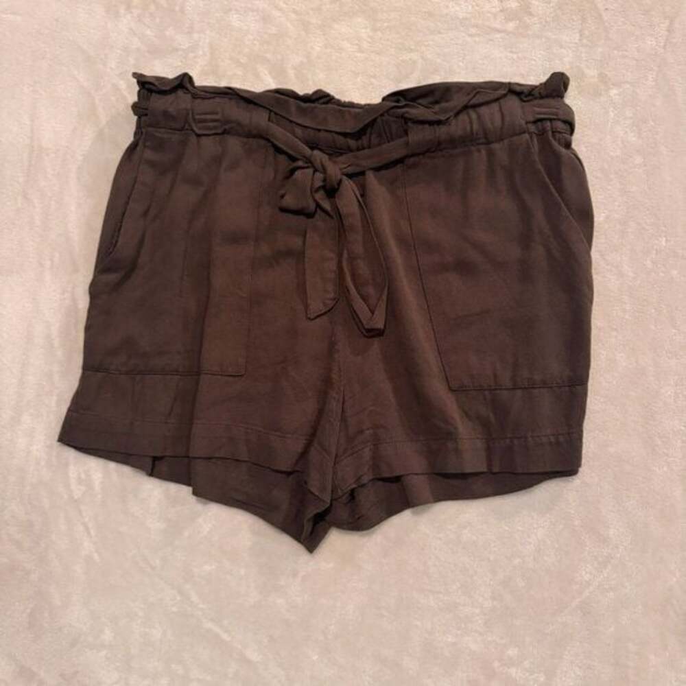 Dynamite Dark Green Olive Shorts Drawstring with Pockets Medium